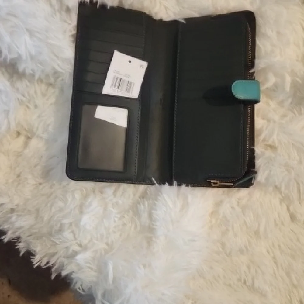 Coach Teal Soft Leather Wallet - Picture 2 of 7